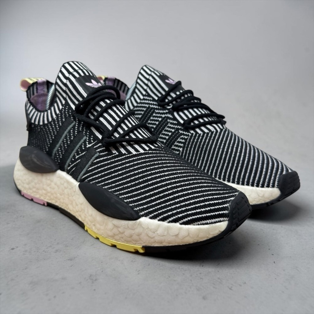 Adidas Nite Jogger Sneakers Womens 9.5 Black White Striped Primeknit IE9594